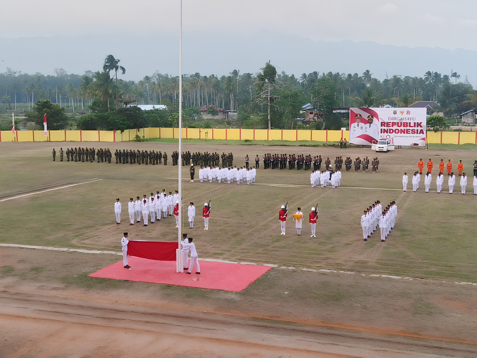 turun_bendera_kaimana.png